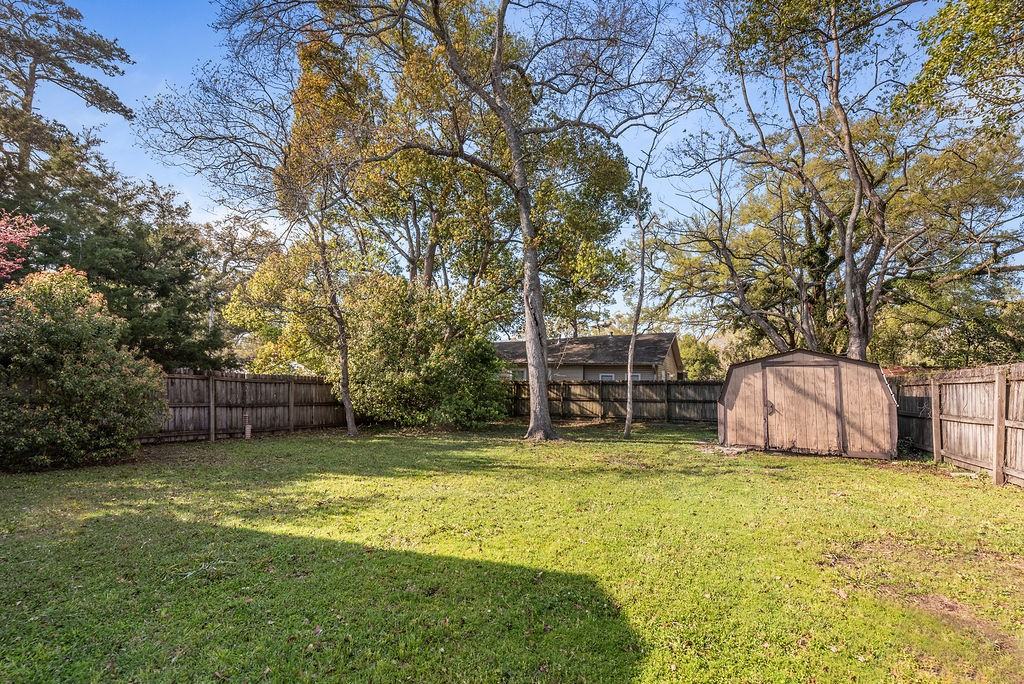 2256 Old Government St - Photo 4 of 17