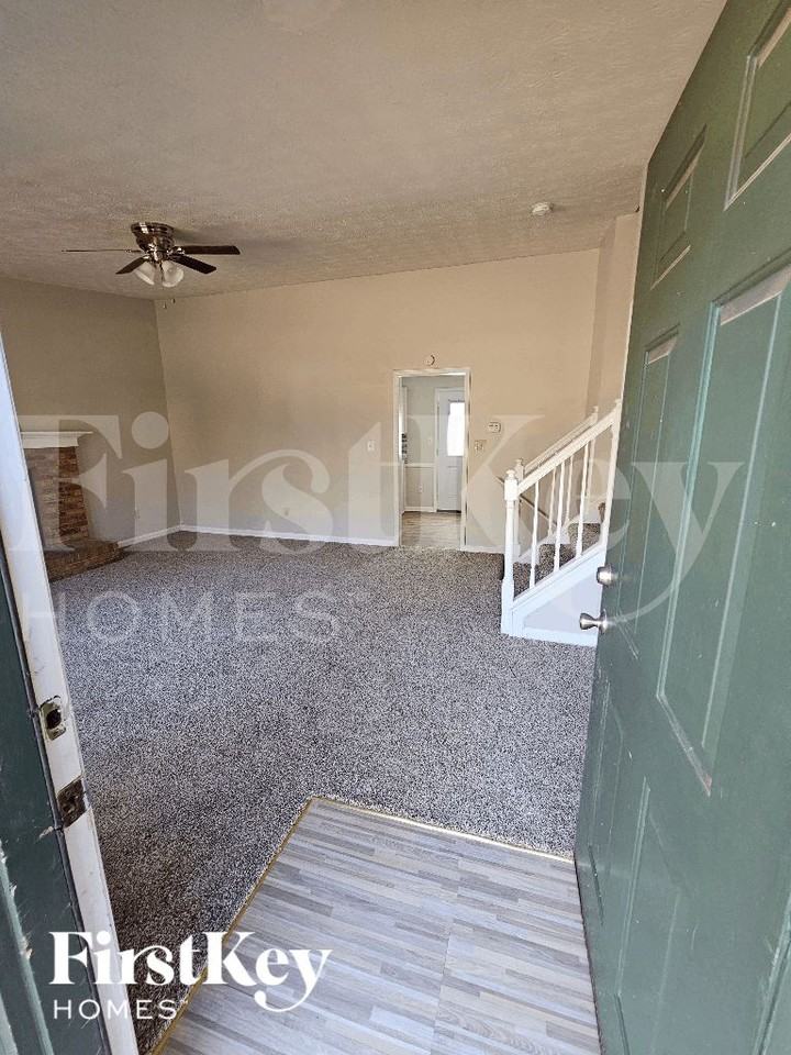 115 Derby Country Dr - Photo 3 of 11