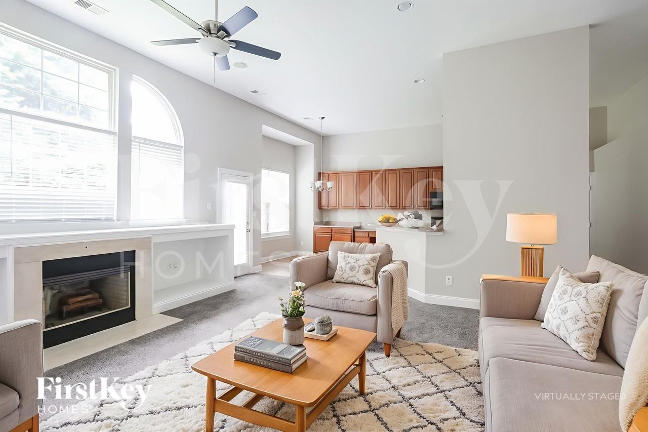 9427 Golden Pond Dr - Photo 7 of 18