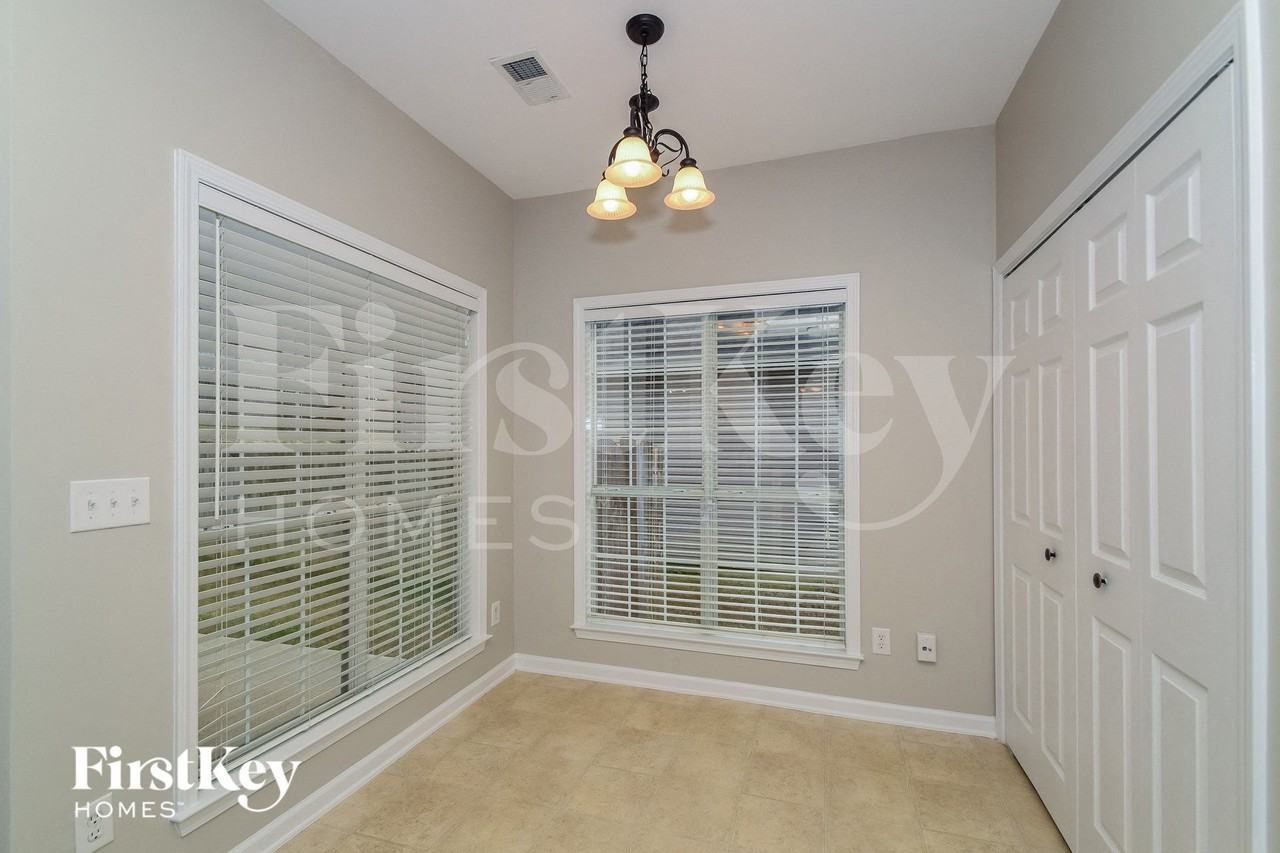 5948 Forest Lakes Cv - Photo 5 of 14