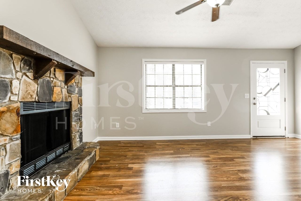 4149 Warren Rd - Photo 3 of 14