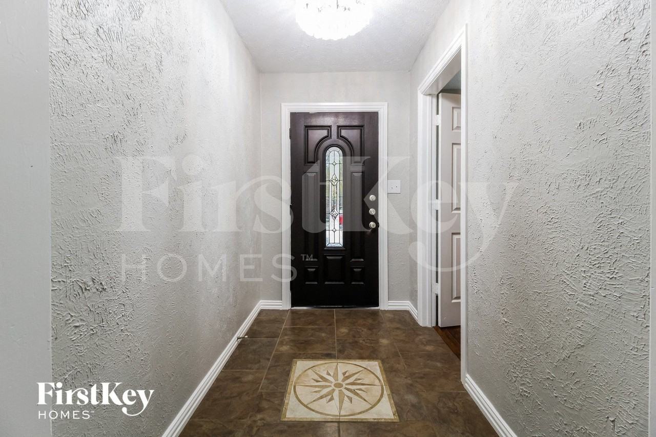 1909 Big Sky Dr - Photo 3 of 15