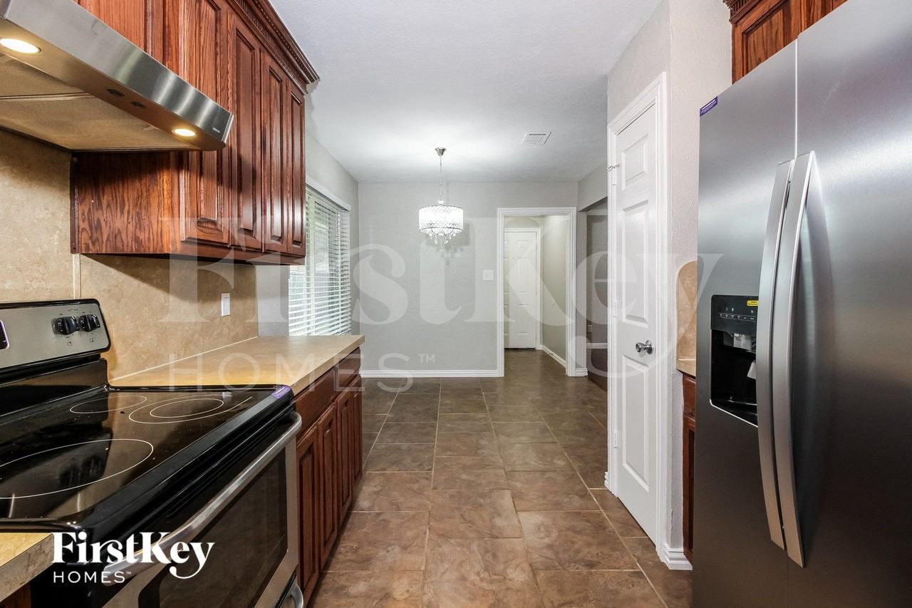 1909 Big Sky Dr - Photo 6 of 15