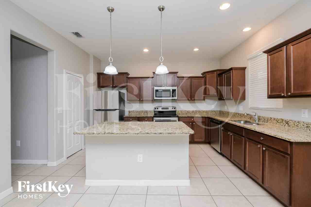 10522 White Peacock Pl - Photo 4 of 15