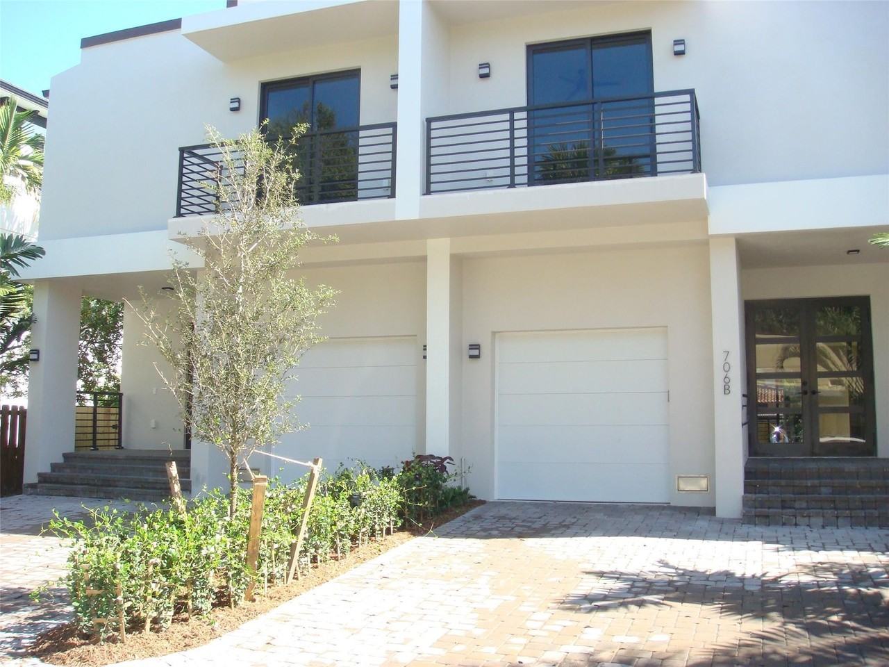 706 Sw 9th Ter