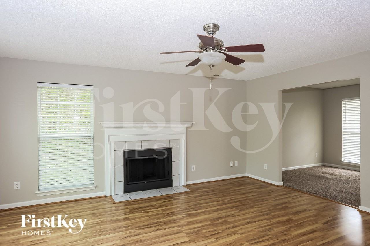 6616 White Mist Ln - Photo 4 of 15