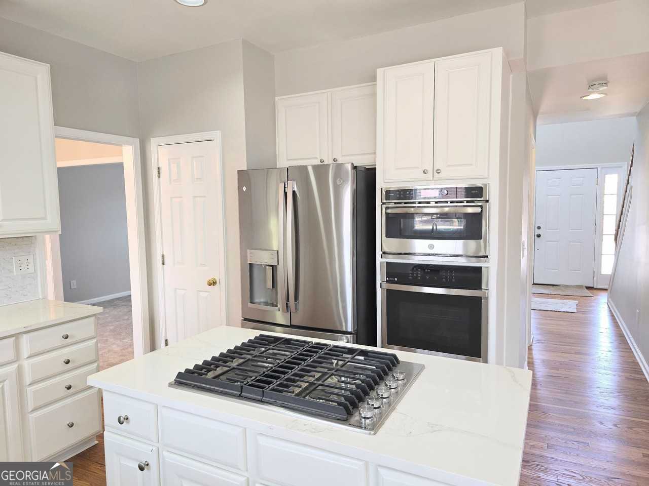 641 Olde Ivy Way - Photo 3 of 17