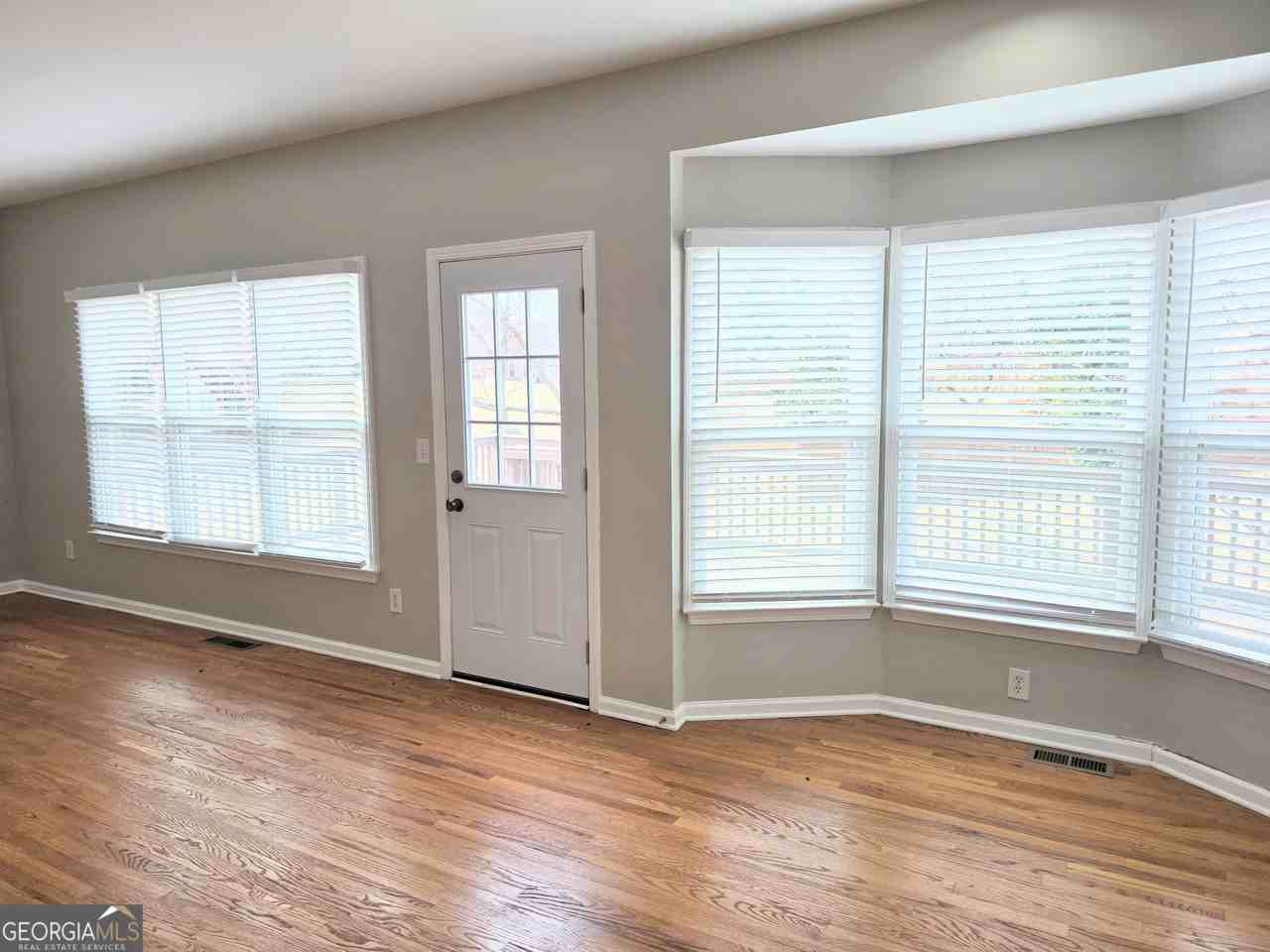 641 Olde Ivy Way - Photo 7 of 17