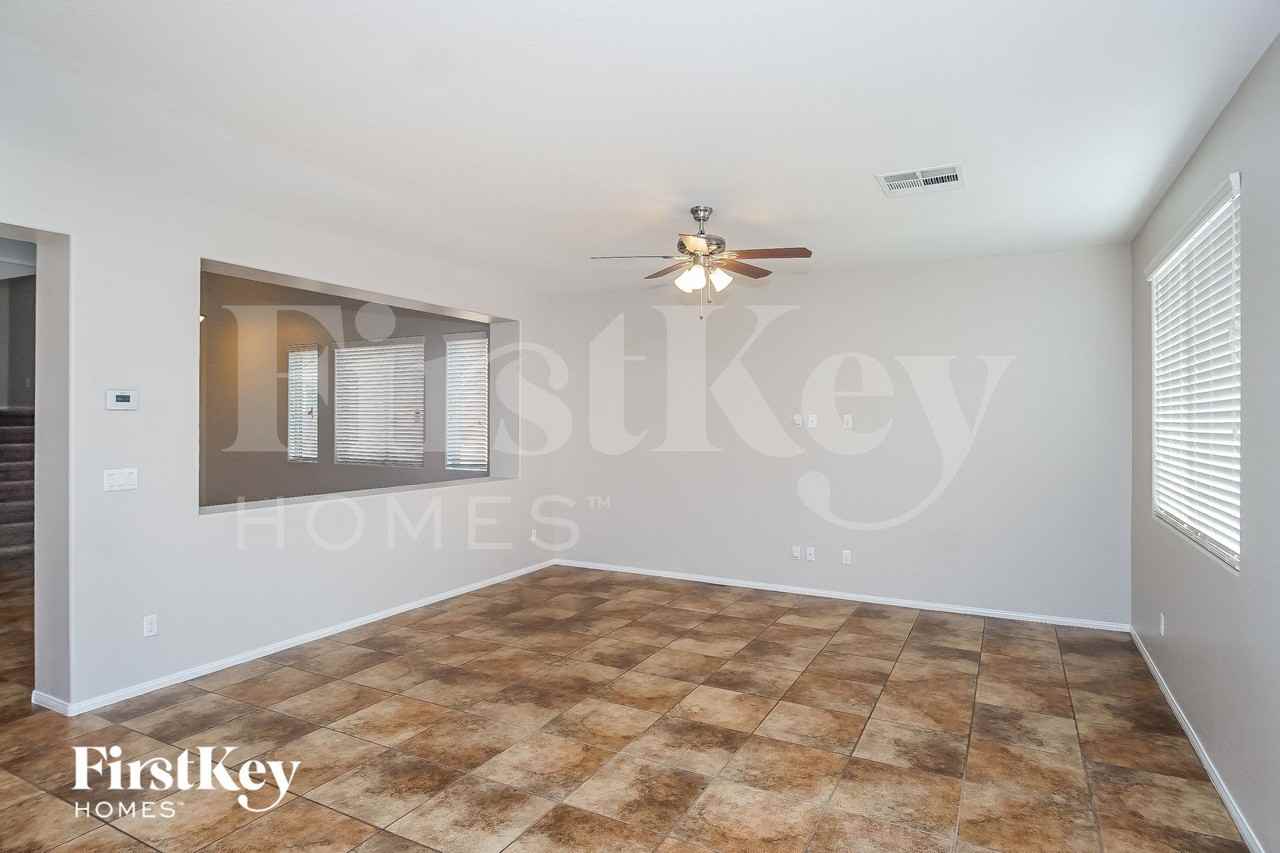 6405 Jacobville Ct - Photo 3 of 15