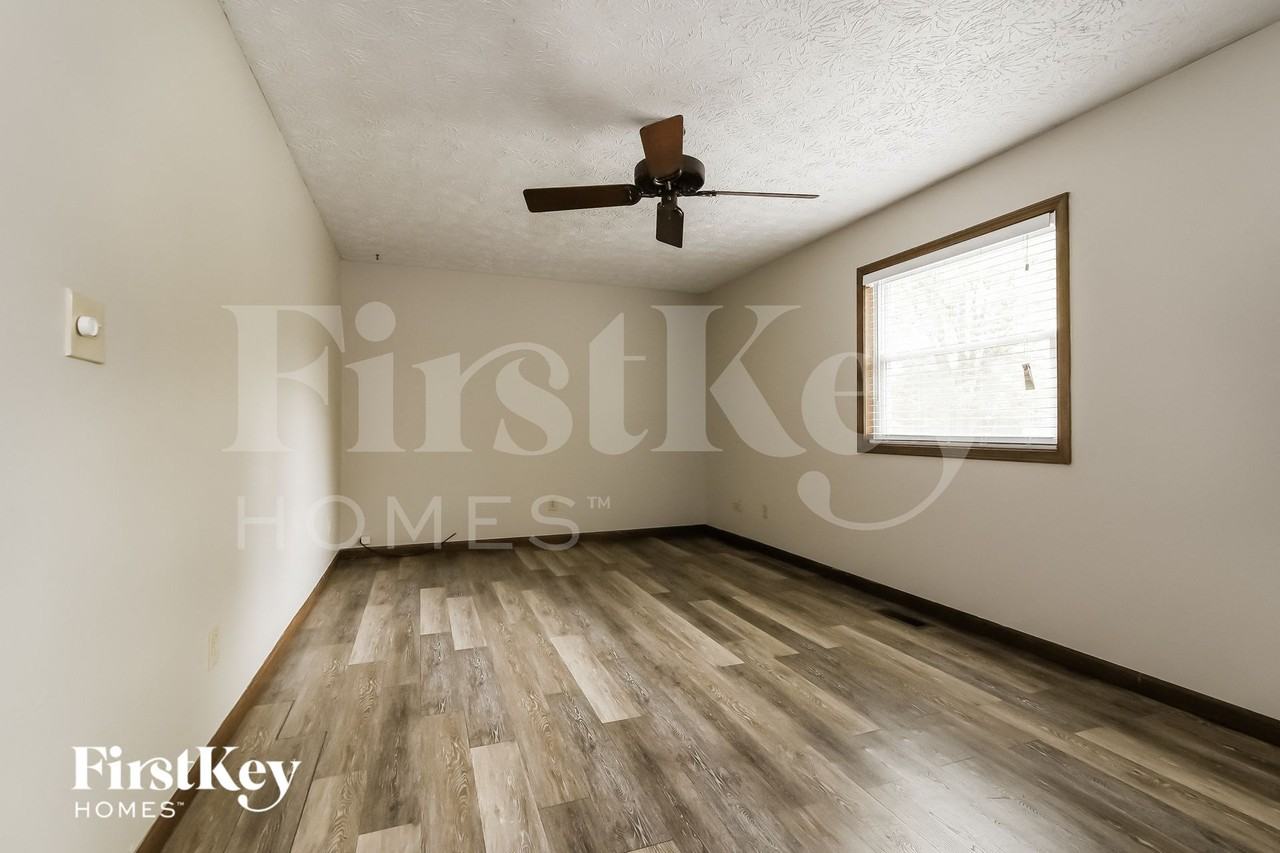 6317 Watercrest Way - Photo 6 of 15