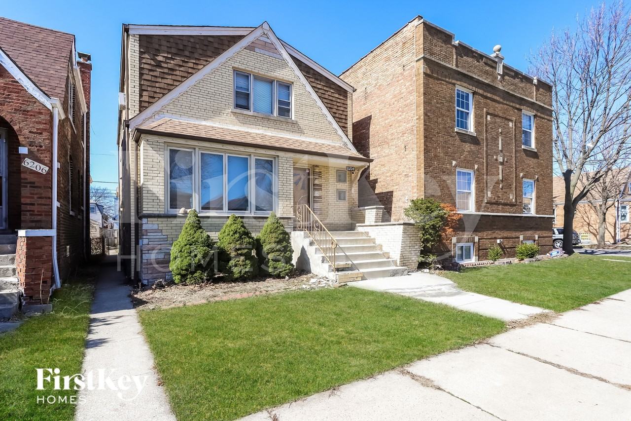 6204 S Kildare Ave - Photo 2 of 15