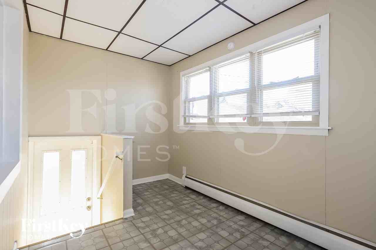 6204 S Kildare Ave - Photo 6 of 15