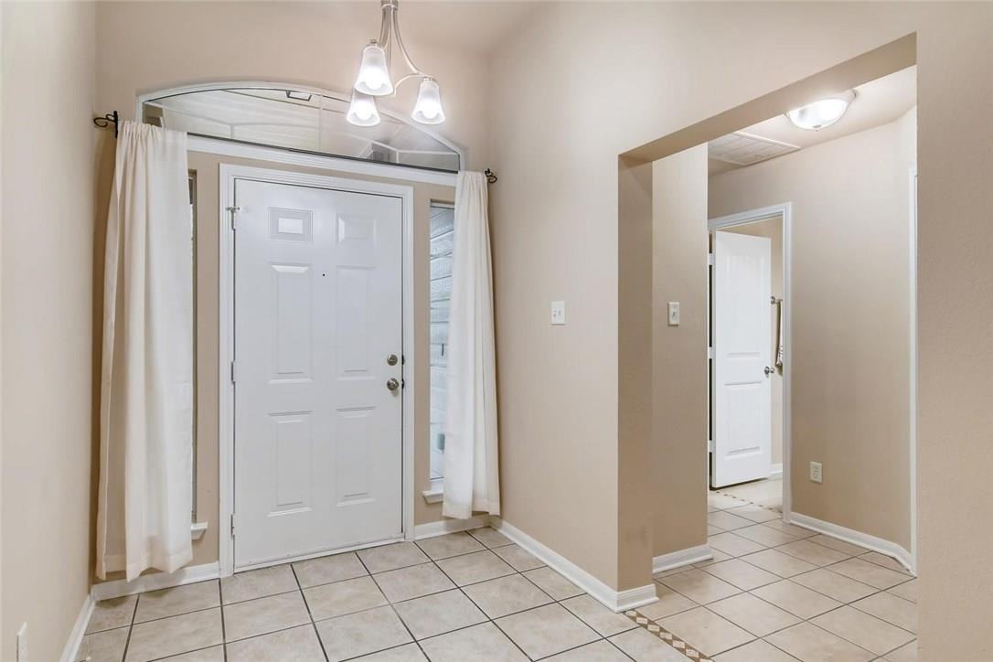 1506 Jackie Robinson Pl - Photo 4 of 27