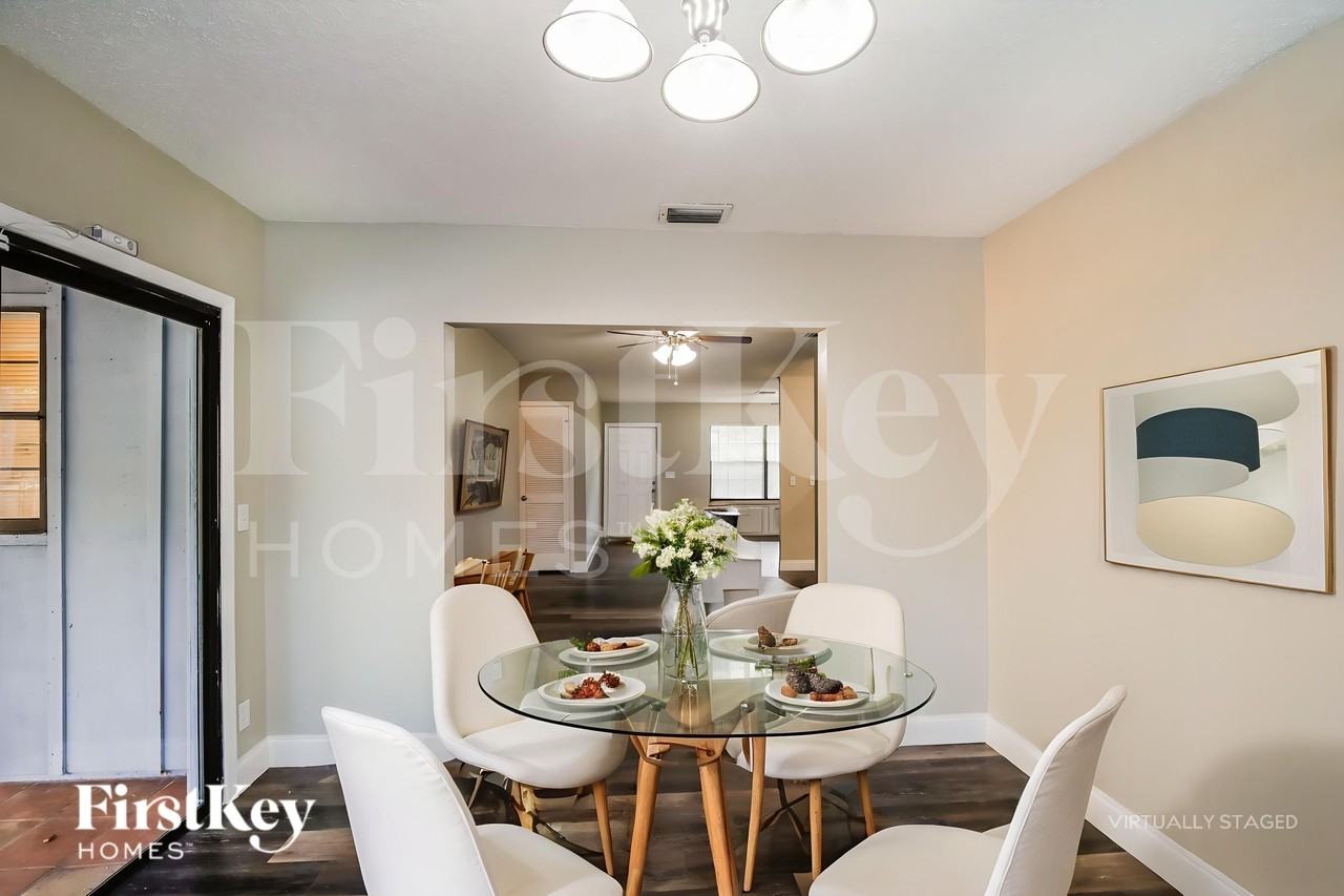 4555 Palm Ridge Blvd - Photo 6 of 19