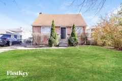 3915 N Park St - Photo 1 of 1