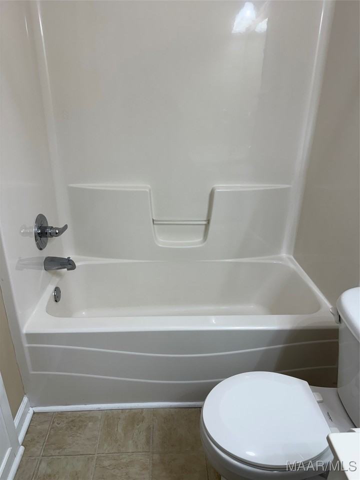 8213 Dison Dr - Photo 7 of 17