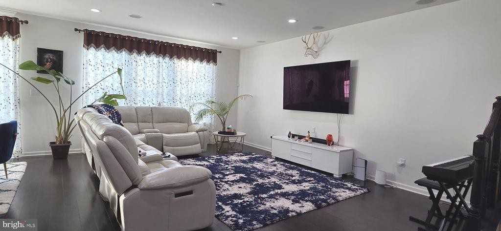 39 Periwinkle Dr ##9 - Photo 7 of 22