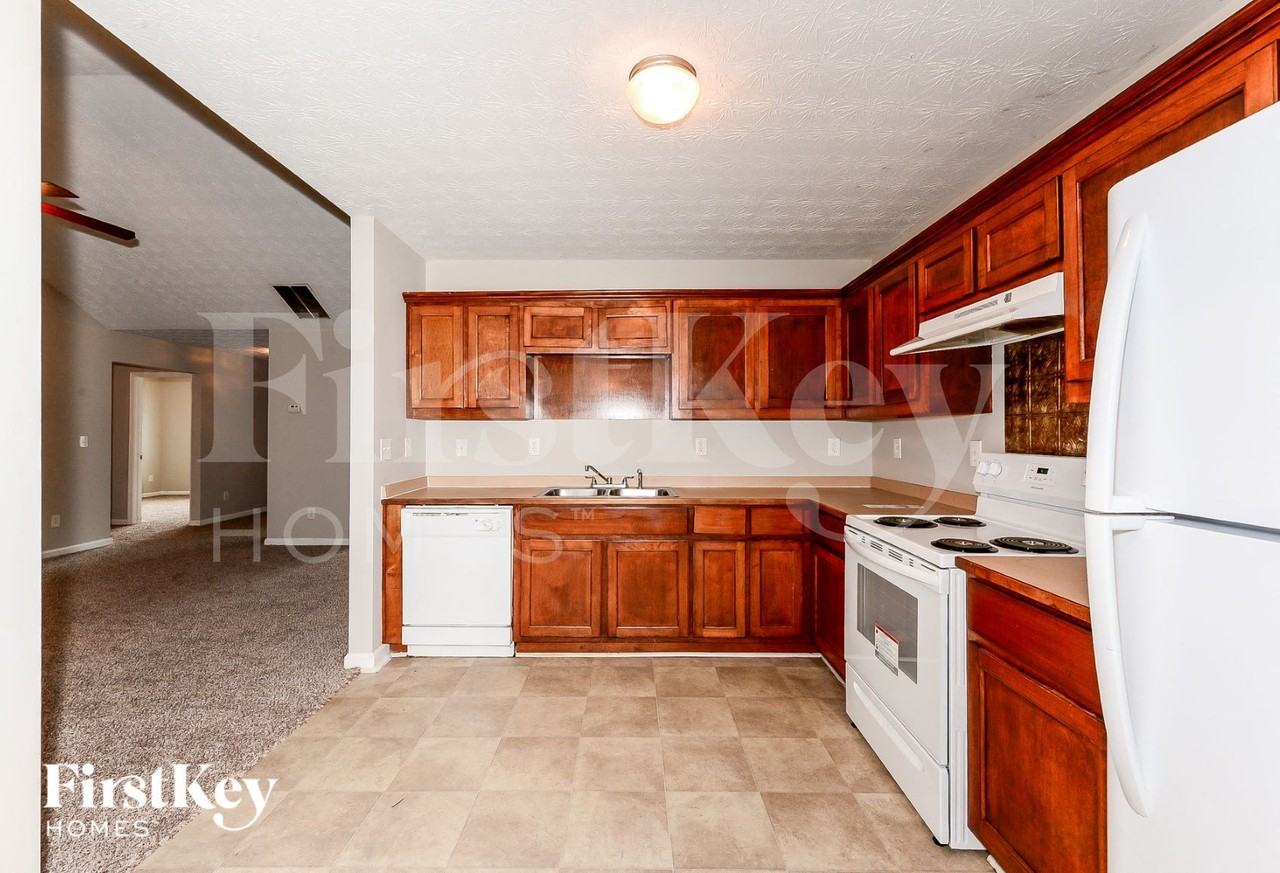 208 Cane Ave Se - Photo 7 of 15