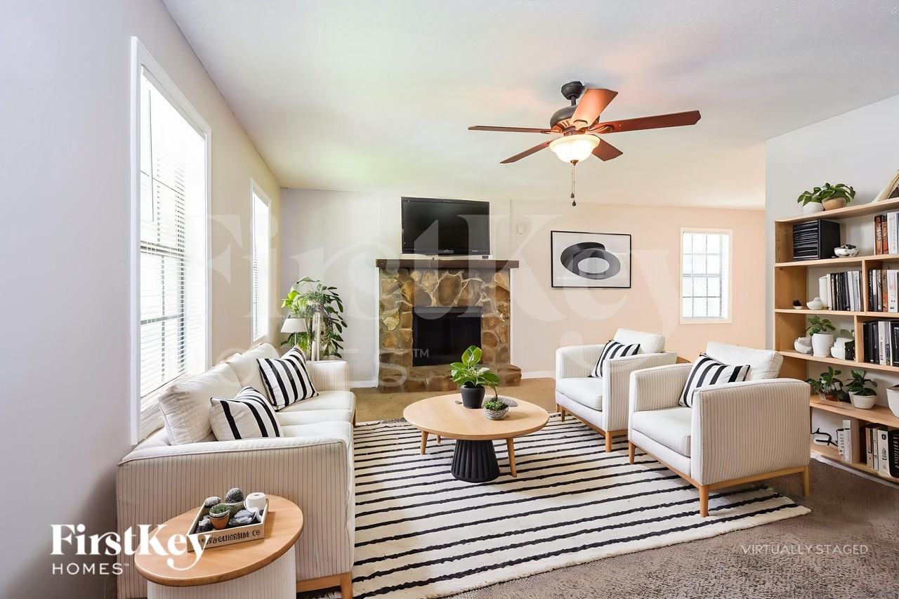 1781 Silver Leaf Ct Sw - Photo 4 of 18