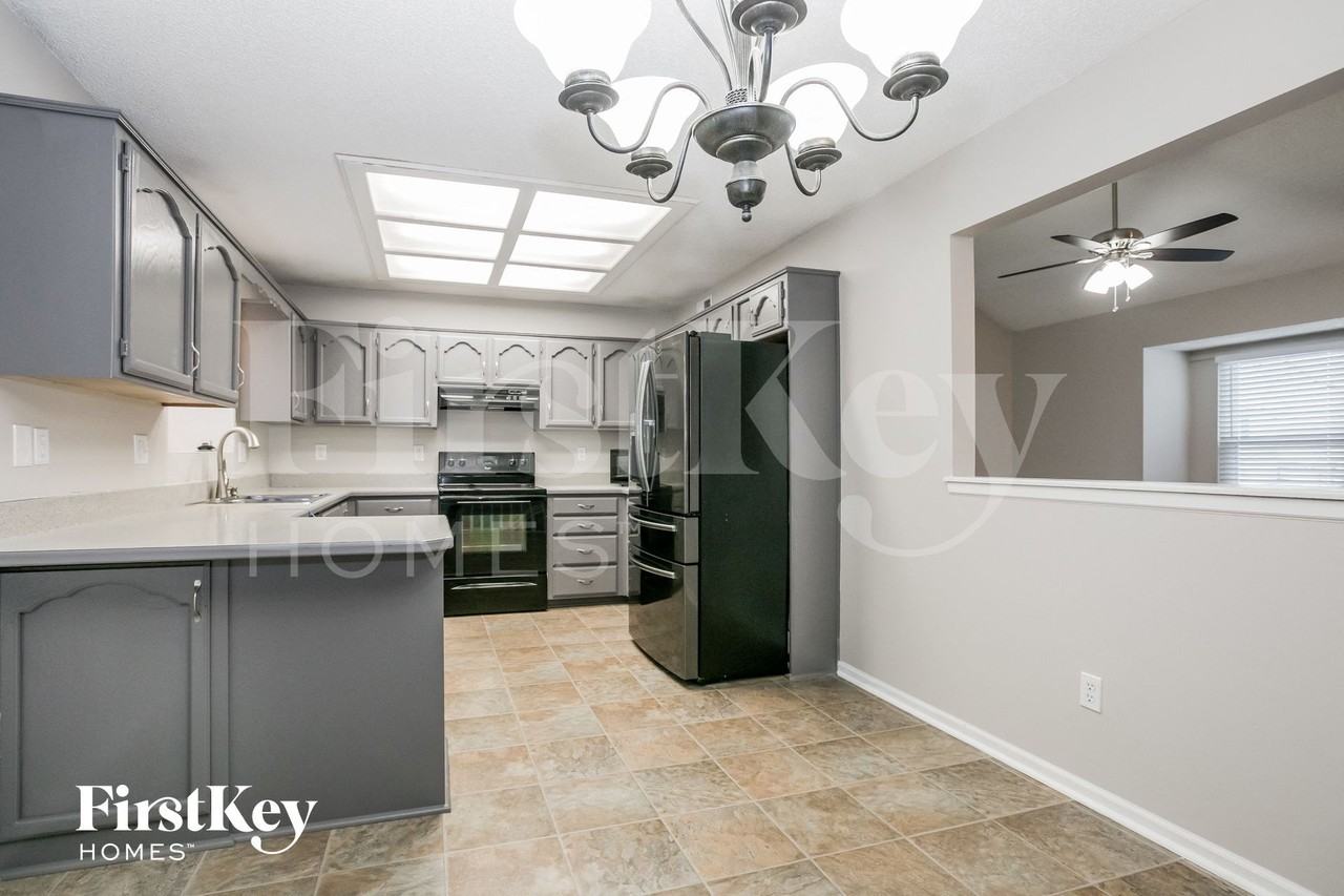 1709 Ne Auburn Dr - Photo 7 of 15