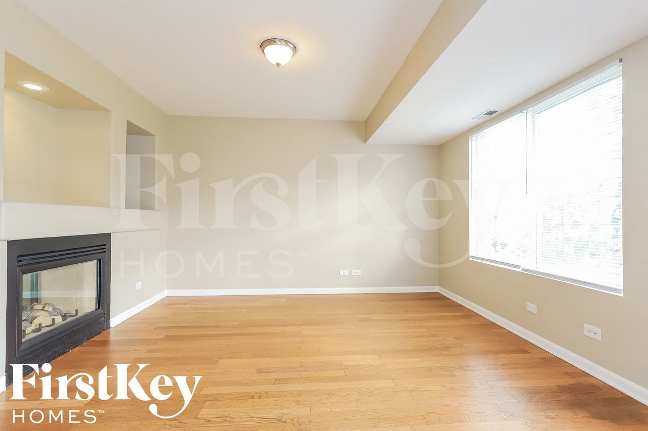 1657 Park Vista Ln - Photo 4 of 15