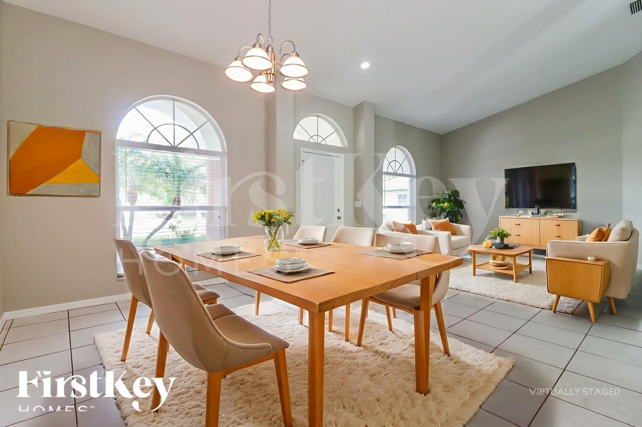 11805 Cliffwood Ct - Photo 7 of 18