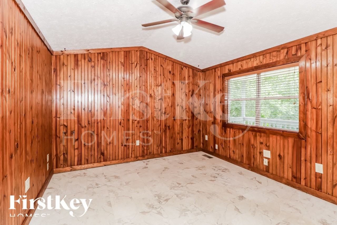 115 River Trace Dr - Photo 2 of 18