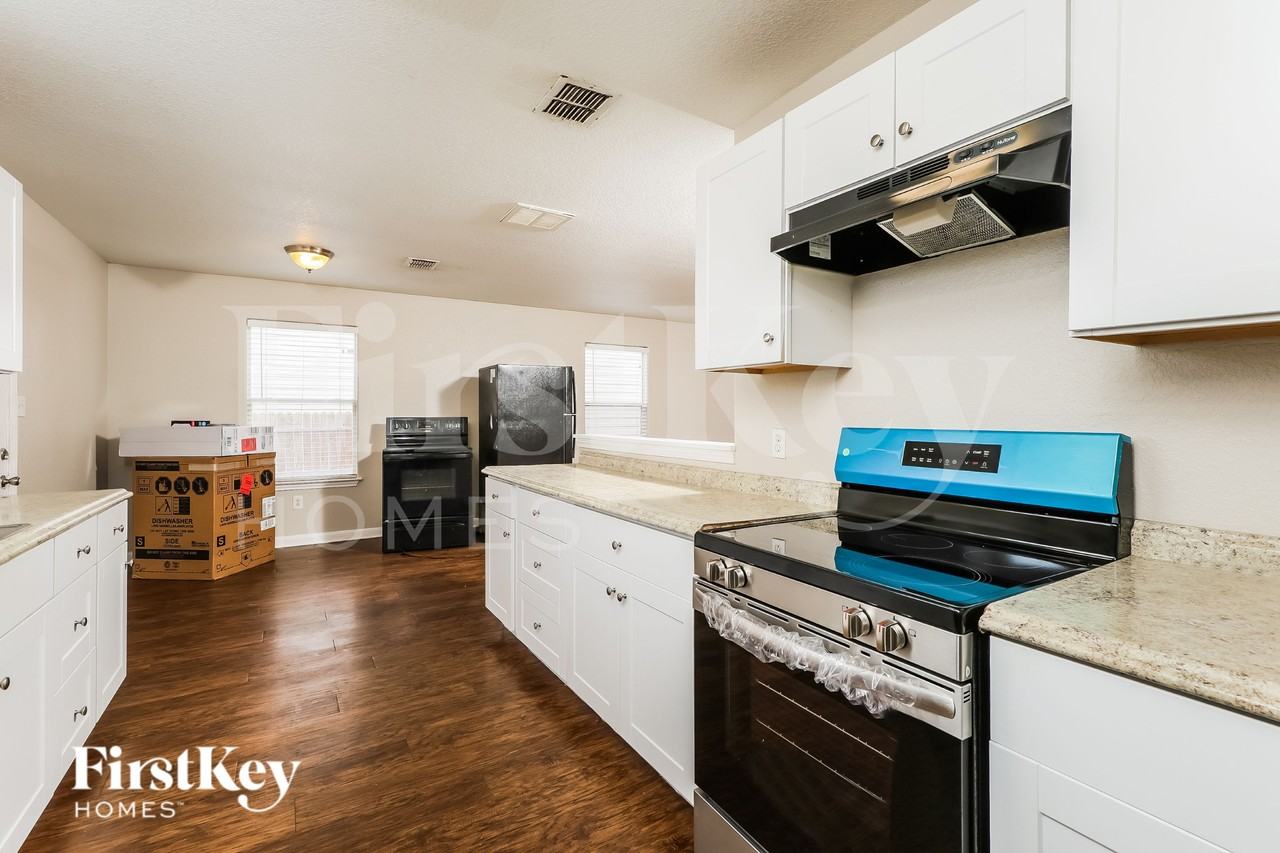 10934 Moonlit Cyn - Photo 7 of 19