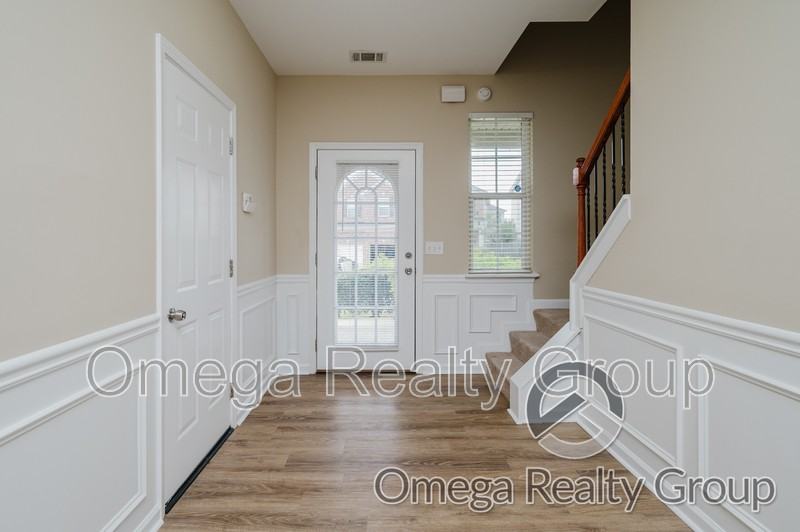 2202 Windy Ln - Photo 6 of 44