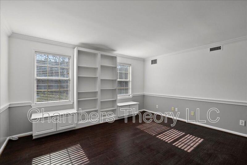 601 Bashford Ln #1 - Photo 4 of 18