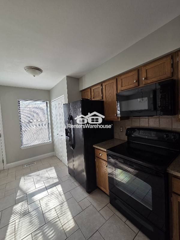 935 Quail Meadows Ct Unit C - Photo 3 of 17