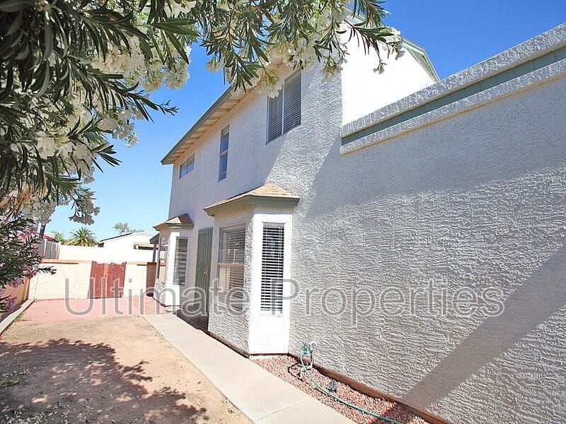 19837 N 47th Ln - Photo 2 of 9