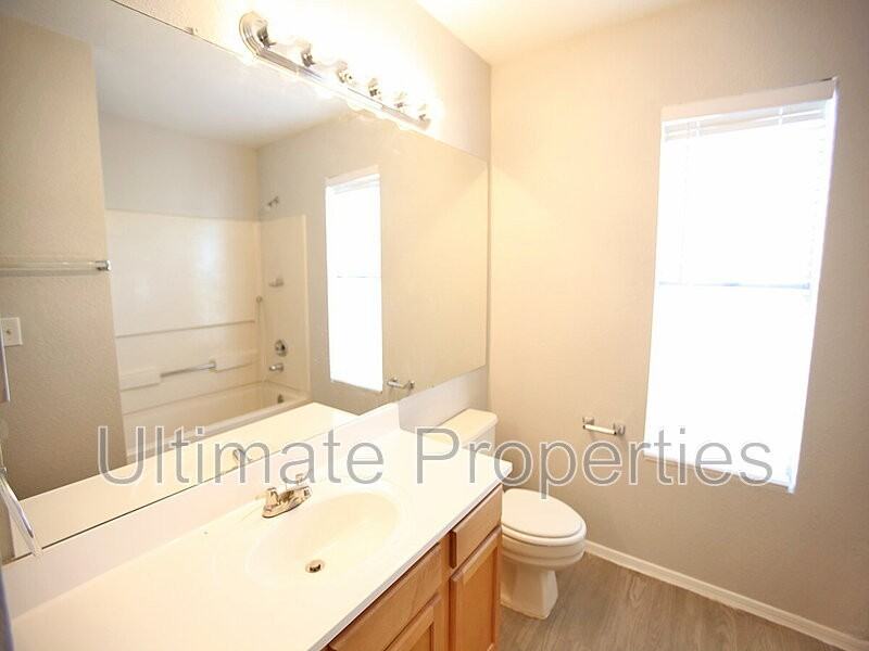 19837 N 47th Ln - Photo 6 of 9