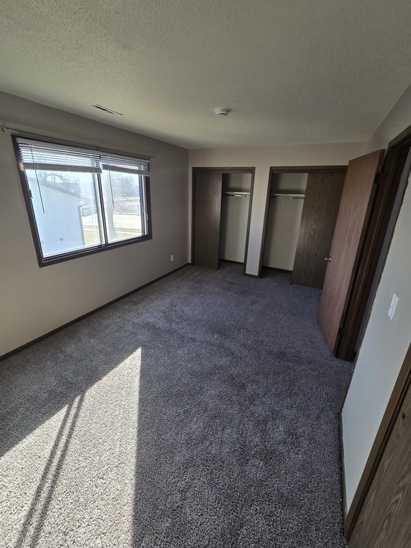 980 Eisenhower Rd #19 - Photo 6 of 9