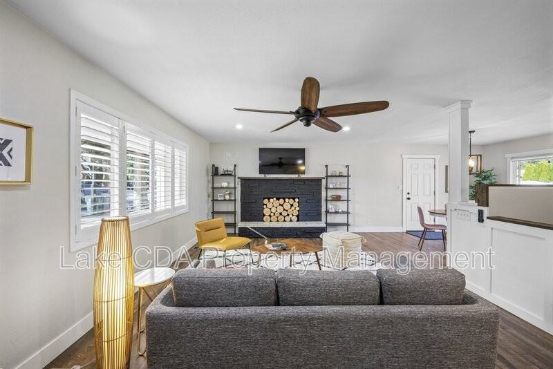 3870 N Honeysuckle Dr #A - Photo 2 of 50