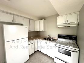 2138 Upland St #B - Photo 1 of 1