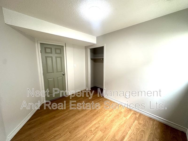 2138 Upland St #B - Photo 6 of 10