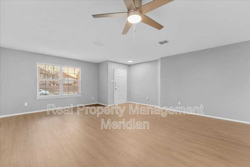 7802 Calgary Ln - Photo 2 of 20