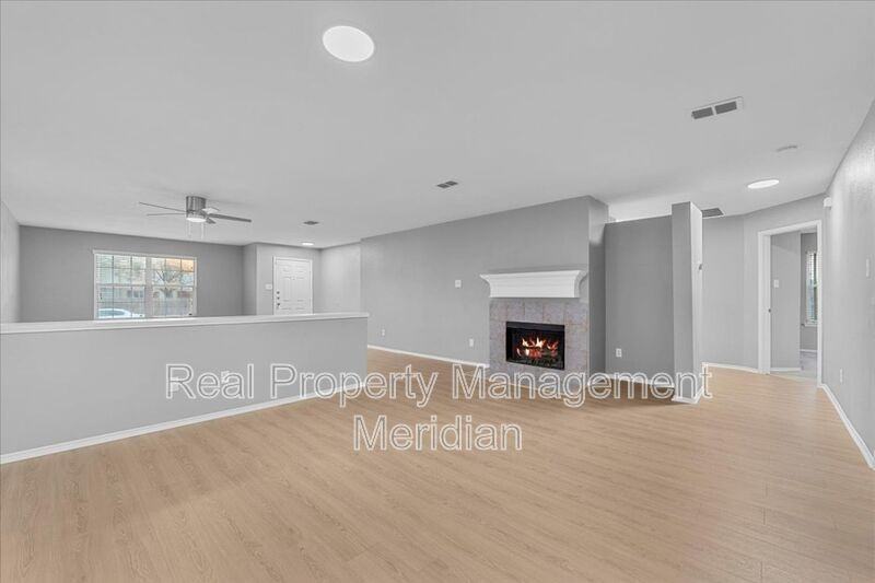 7802 Calgary Ln - Photo 5 of 20