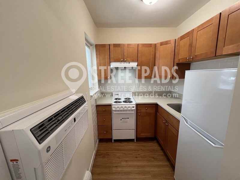 2018 Commonwealth Avenue #4 - Photo 5 of 14