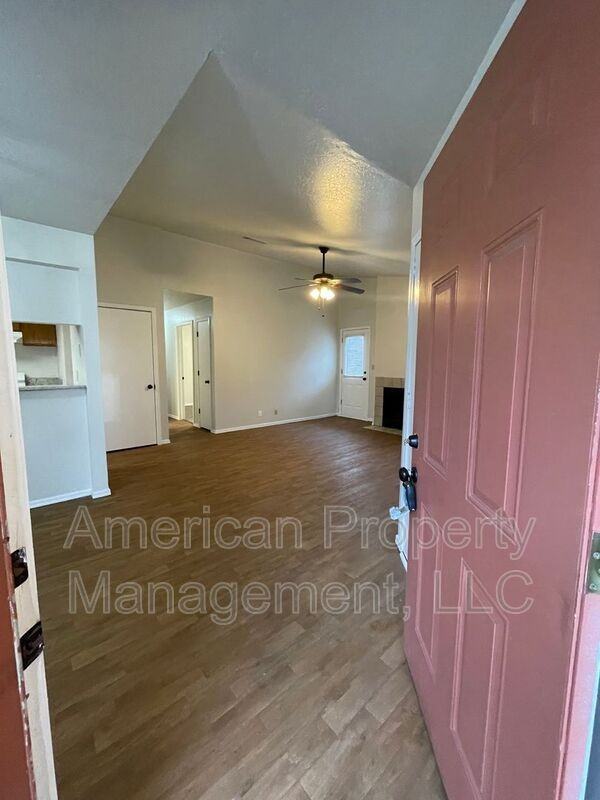 13137 E 44th St - Photo 2 of 27