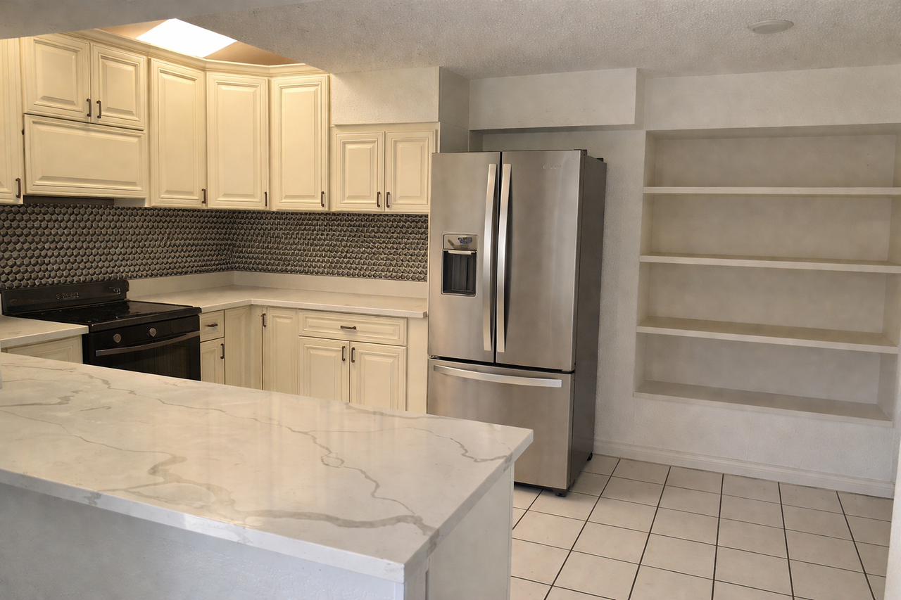 23587 Parkland Ave - Photo 4 of 14