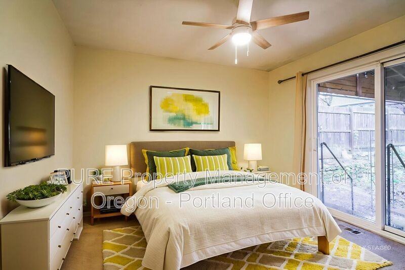 2334 Se 72nd Ave - Photo 2 of 21