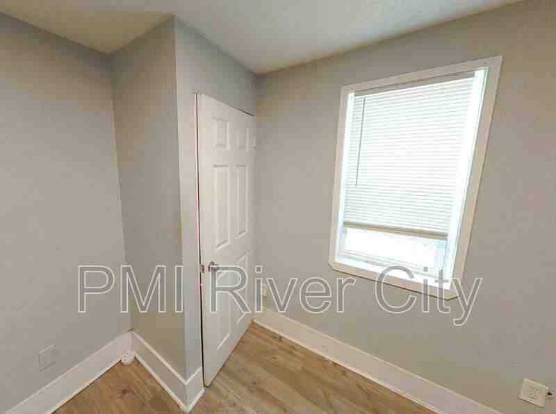 1331 W 25th St - Photo 5 of 14