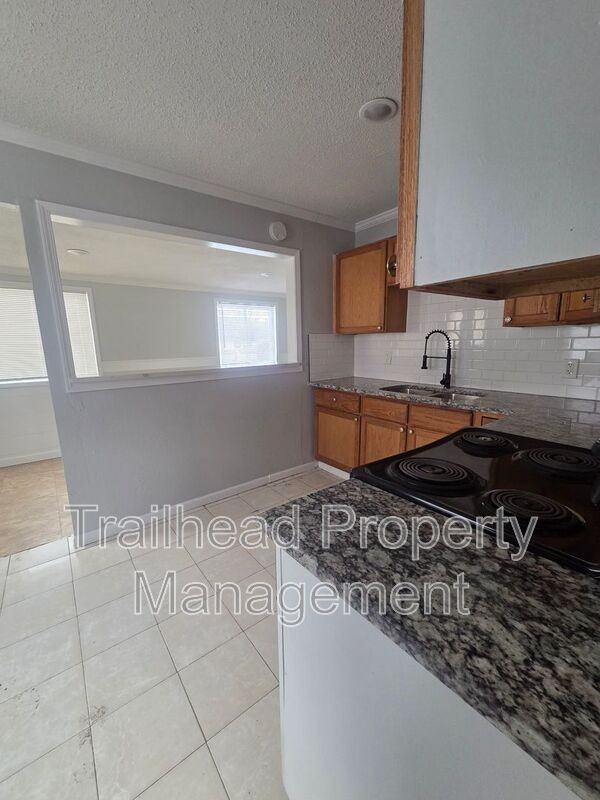 5132 Skiles Ave - Photo 4 of 11