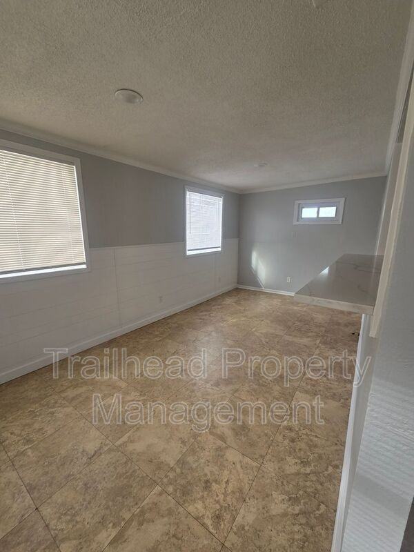 5132 Skiles Ave - Photo 6 of 11