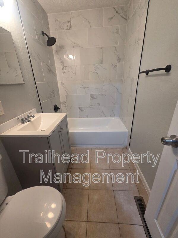 5132 Skiles Ave - Photo 7 of 11