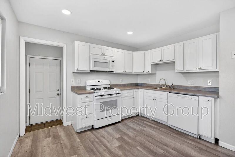 1540 Aspen Dr - Photo 2 of 31