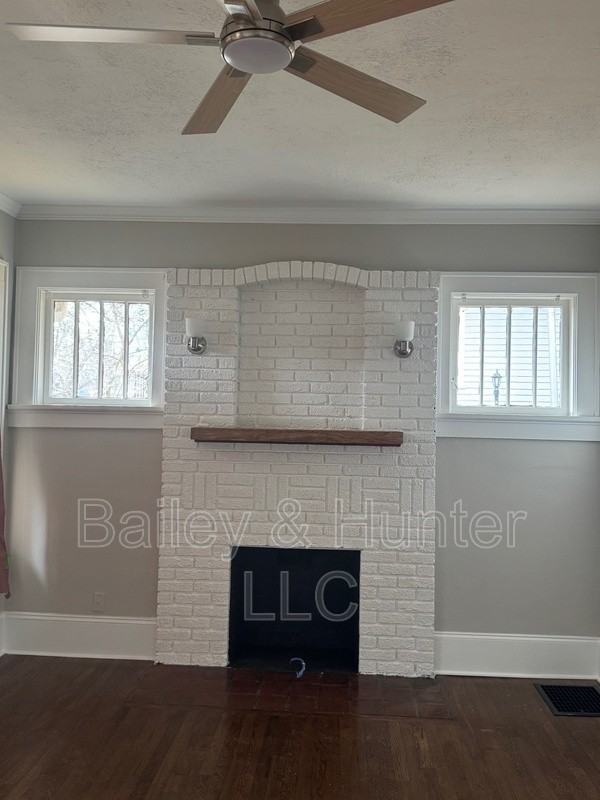 1385 Hartford Ave Sw - Photo 3 of 15