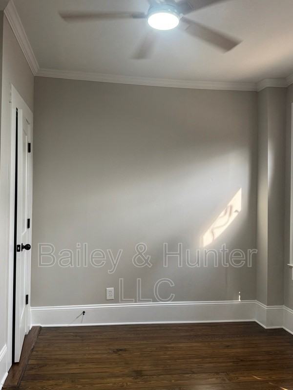 1385 Hartford Ave Sw - Photo 4 of 15